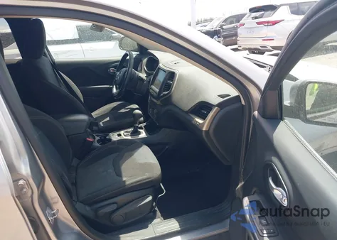 2016 Jeep Cherokee Latitude из США, поврежденный, VIN 1C4PJLCB3GW273029